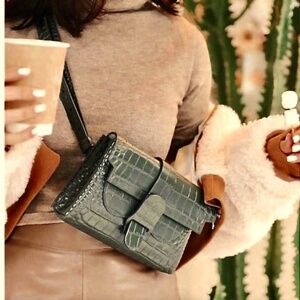 SENREVE Aria Green Leather Croc-Embossed Belt Bag